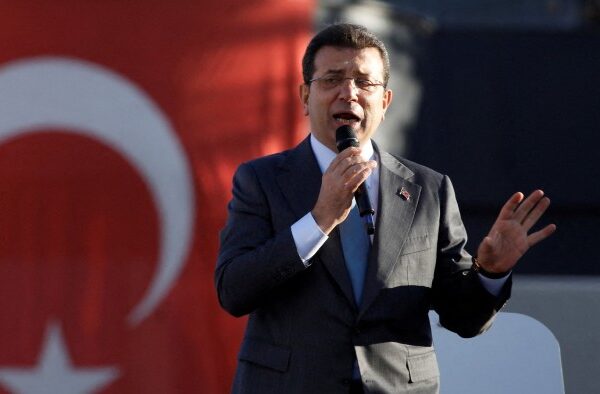 Erdoğan’s main rival detained by Turkish police