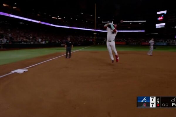 Diamondbacks’ Eugenio Suarez homers FOUR TIMES against the Braves