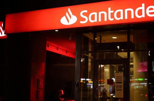 Santander raises €7bn from Poland sale
